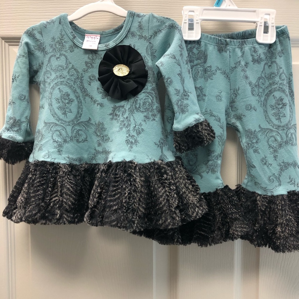 Giggle Moon Fur Tunic Set